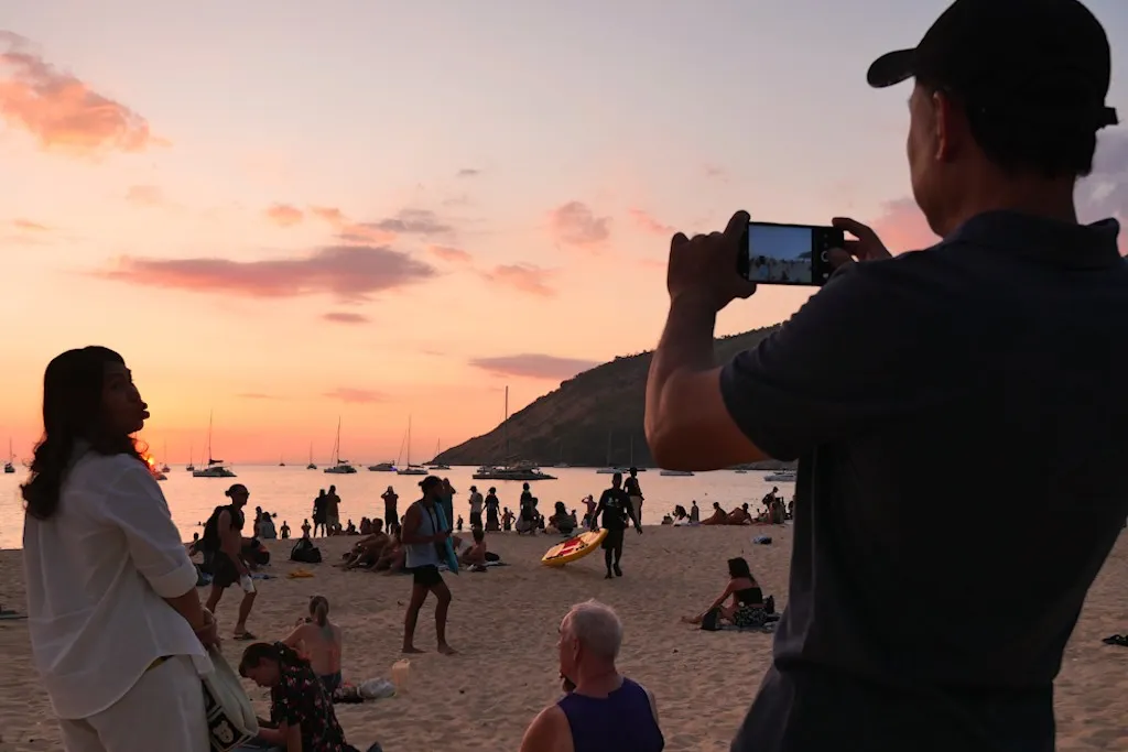LEVRES MUSCLEES AU COUCHER DE SOLEIL