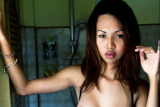 MIEUX CONNAITRE LES LADYBOYS DE THAILANDE