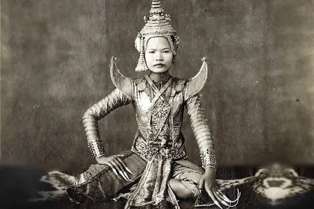 QUELQUES ASPECTS DE LA CULTURE ET DES ARTS THAILANDAIS